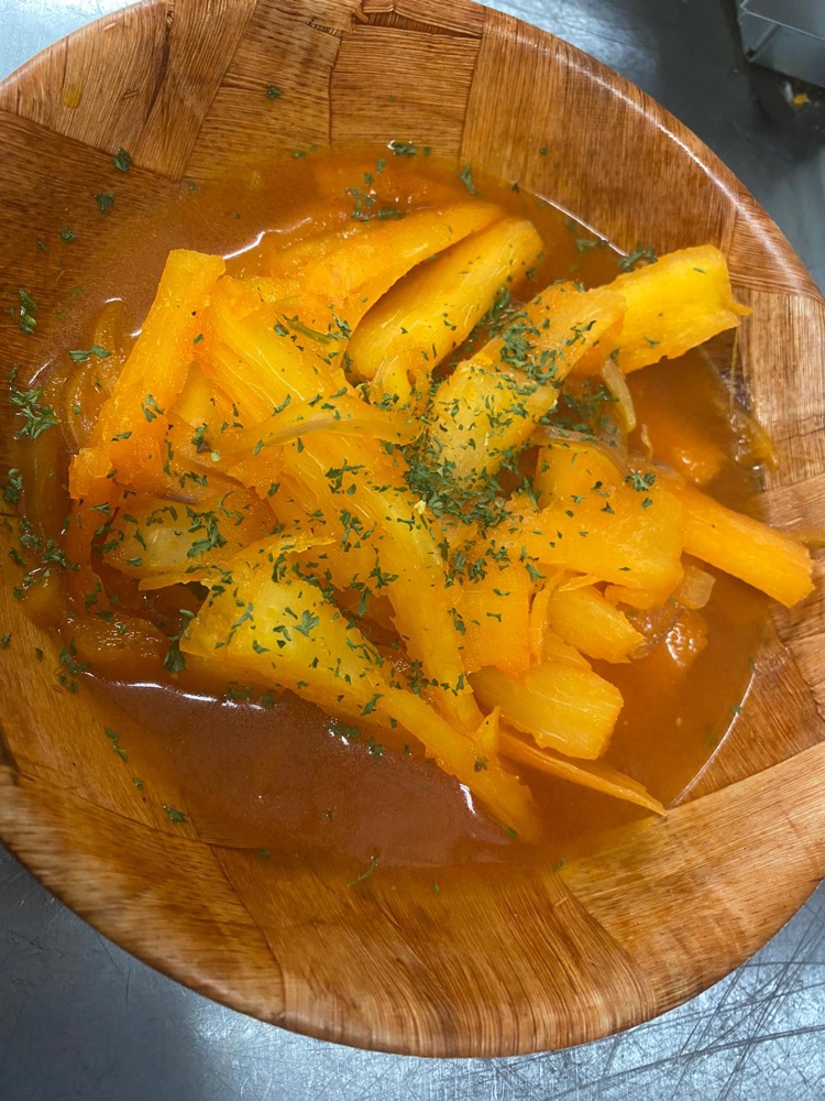 Yuca encebollada