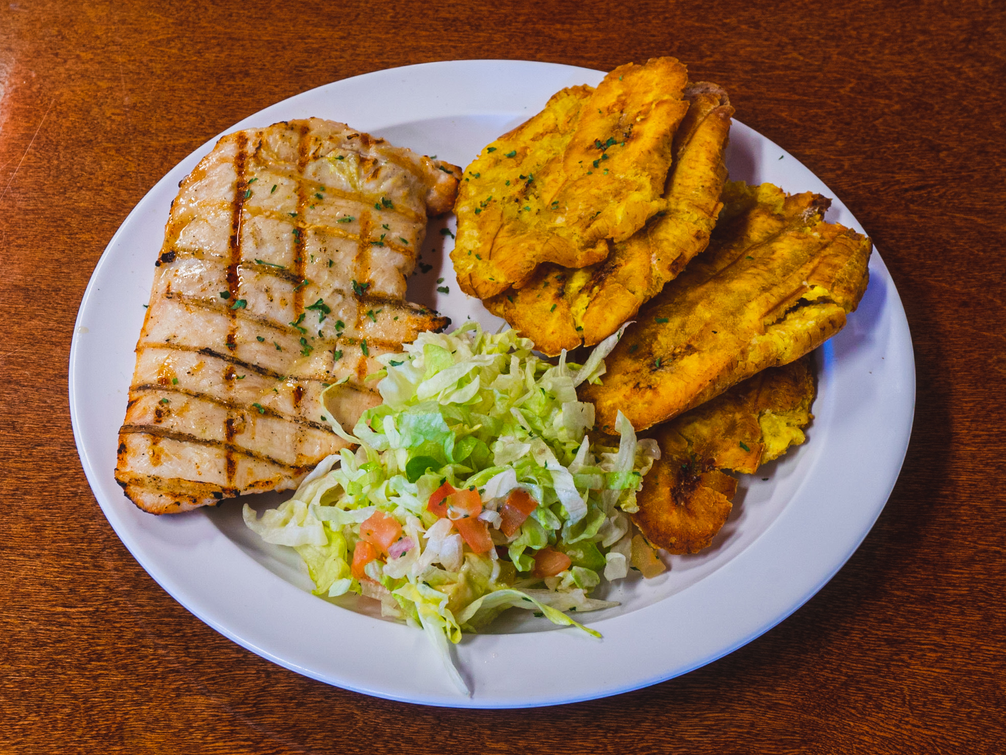 Pechuga a la Plancha con Tostones