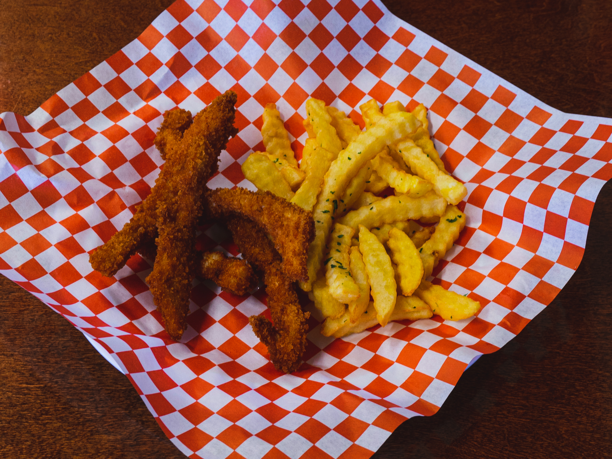 Tiras de Pollo Niño con Papitas